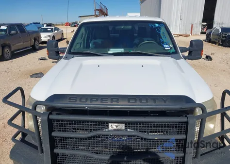 2011 Ford F-250 Xl из США, поврежденный, VIN 1FT7W2AT1BEA35220